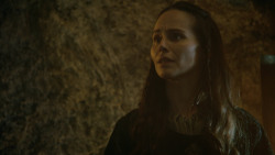 extant_GameOfThrones_3x04-KissedByFire_3018