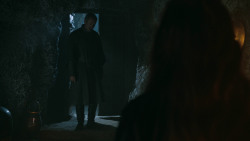 extant_GameOfThrones_3x04-KissedByFire_3022