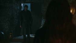 extant_GameOfThrones_3x04-KissedByFire_3031