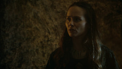 extant_GameOfThrones_3x04-KissedByFire_3033