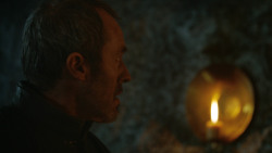 extant_GameOfThrones_3x04-KissedByFire_3054