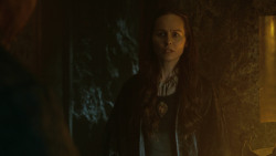 extant_GameOfThrones_3x04-KissedByFire_3059