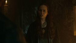 extant_GameOfThrones_3x04-KissedByFire_3072