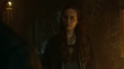 extant_GameOfThrones_3x04-KissedByFire_3075