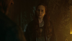 extant_GameOfThrones_3x04-KissedByFire_3080