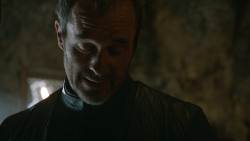 extant_GameOfThrones_3x04-KissedByFire_3081