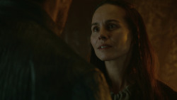 extant_GameOfThrones_3x04-KissedByFire_3144
