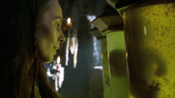 extant_GameOfThrones_3x04-KissedByFire_3192