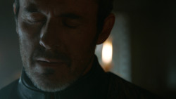 extant_GameOfThrones_3x04-KissedByFire_3203