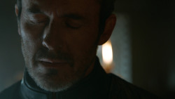 extant_GameOfThrones_3x04-KissedByFire_3205