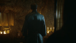 extant_GameOfThrones_3x04-KissedByFire_3211