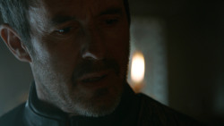 extant_GameOfThrones_3x04-KissedByFire_3229