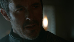extant_GameOfThrones_3x04-KissedByFire_3237