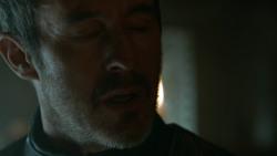extant_GameOfThrones_3x04-KissedByFire_3270