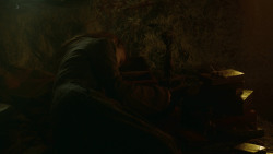 extant_GameOfThrones_3x04-KissedByFire_3338