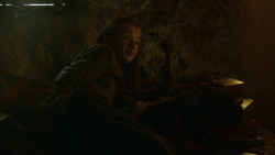 extant_GameOfThrones_3x04-KissedByFire_3341