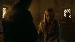extant_GameOfThrones_3x04-KissedByFire_3377
