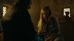 extant_GameOfThrones_3x04-KissedByFire_3433