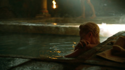 extant_GameOfThrones_3x04-KissedByFire_3554