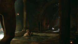 extant_GameOfThrones_3x04-KissedByFire_3564