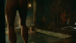 extant_GameOfThrones_3x04-KissedByFire_3575