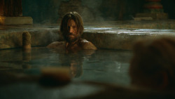 extant_GameOfThrones_3x04-KissedByFire_3618