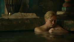extant_GameOfThrones_3x04-KissedByFire_3622