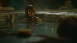 extant_GameOfThrones_3x04-KissedByFire_3630