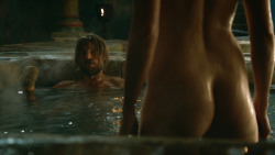 extant_GameOfThrones_3x04-KissedByFire_3644