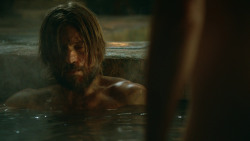 extant_GameOfThrones_3x04-KissedByFire_3656