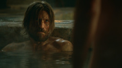 extant_GameOfThrones_3x04-KissedByFire_3669