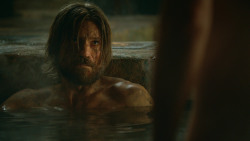 extant_GameOfThrones_3x04-KissedByFire_3675