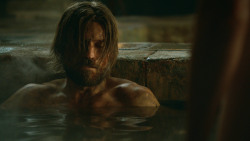 extant_GameOfThrones_3x04-KissedByFire_3682