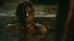 extant_GameOfThrones_3x04-KissedByFire_3687
