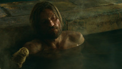 extant_GameOfThrones_3x04-KissedByFire_3708