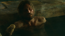 extant_GameOfThrones_3x04-KissedByFire_3724