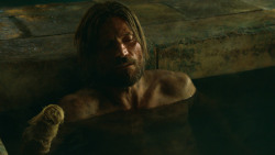extant_GameOfThrones_3x04-KissedByFire_3732