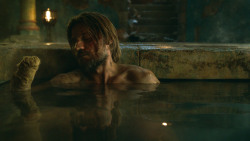 extant_GameOfThrones_3x04-KissedByFire_3739