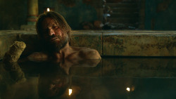 extant_GameOfThrones_3x04-KissedByFire_3778