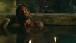 extant_GameOfThrones_3x04-KissedByFire_3803