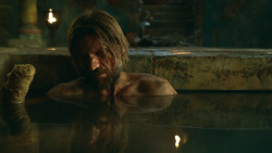 extant_GameOfThrones_3x04-KissedByFire_3824