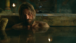 extant_GameOfThrones_3x04-KissedByFire_3847