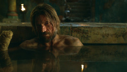 extant_GameOfThrones_3x04-KissedByFire_3854