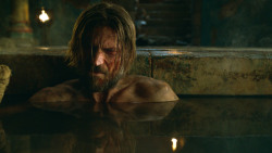 extant_GameOfThrones_3x04-KissedByFire_3896