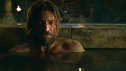 extant_GameOfThrones_3x04-KissedByFire_3909