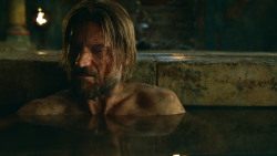 extant_GameOfThrones_3x04-KissedByFire_3921