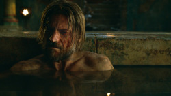 extant_GameOfThrones_3x04-KissedByFire_3937