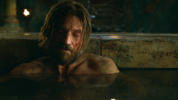 extant_GameOfThrones_3x04-KissedByFire_3950