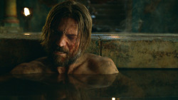extant_GameOfThrones_3x04-KissedByFire_4012