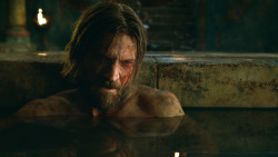 extant_GameOfThrones_3x04-KissedByFire_4032